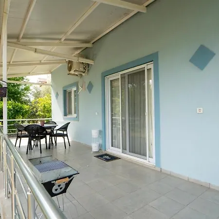 아파트 Nature View Detached House With Garden In *